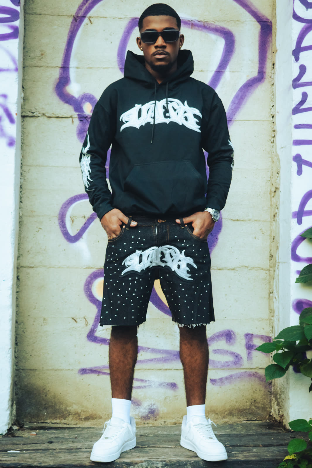 Look UAI VI: hoodie con mocho
